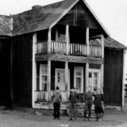 Grunden läggs